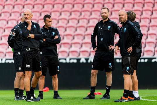 Head coach Uwe Rösler, goalkeeper coach Jonnie Fedel,