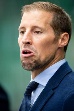 Rögles huvudtränare Cam Abbott