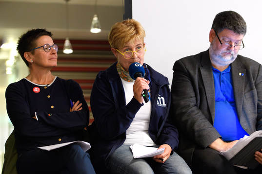 Cecilia Magnusson, moderaterna, deltar i en fotbollsdebatt