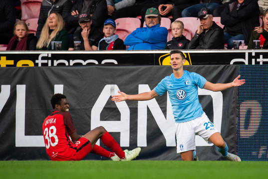 Frank Ogochukwu of Midtjylland and Marcus Antonsson of