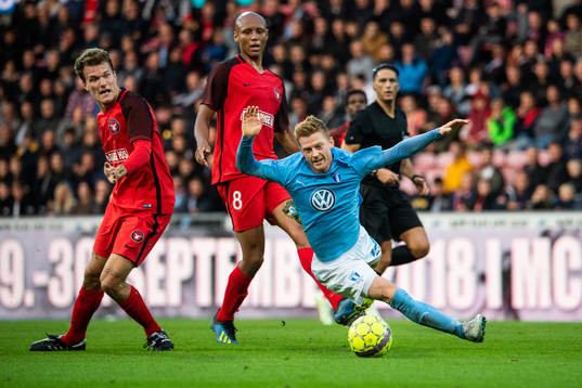 Anders Christiansen of Malmö FF falls