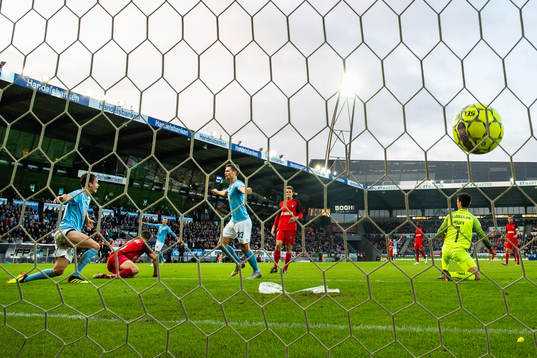 Andreas Vindheim and Marcus Antonsson of Malmö FF