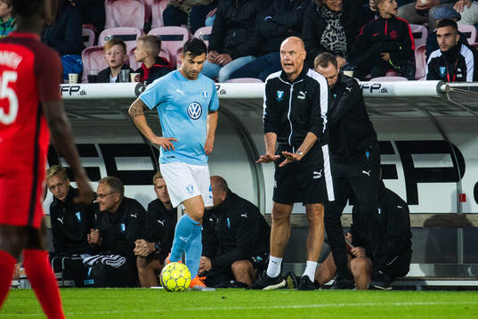 Head coach Uwe Rösler and Behrang Safari of Malmö FF