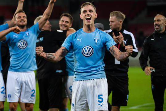 Sören Rieks of Malmö FF celebrates