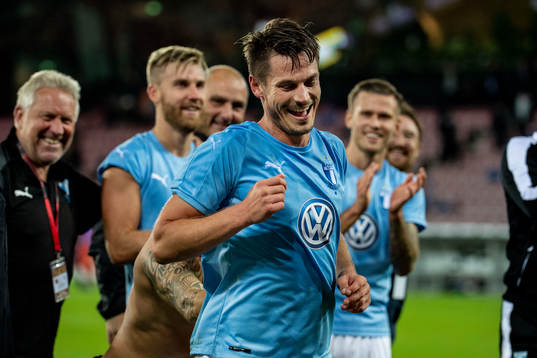 Markus Rosenberg of Malmö FF celebrate