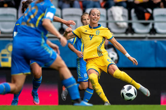 Sveriges Kosovare Asllani