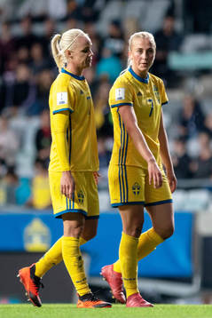 Sveriges Caroline Seger och Julia Karlernäs