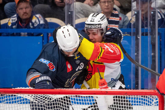 Daniel Rahimi of Växjö and Simon Moser of Berns