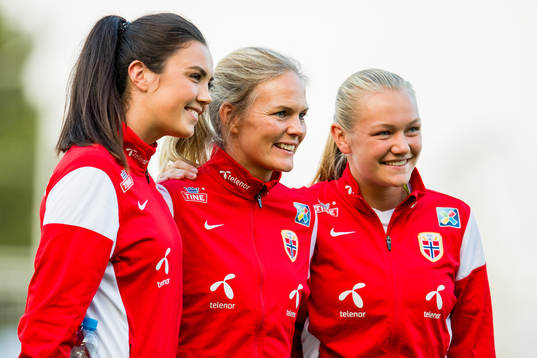 Ingrid Syrstad Engen, goalkeeper Ingrid Hjelmseth and Frida