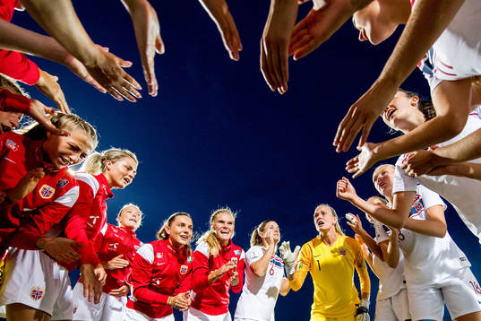 Goalkeeper Cecilie Fiskerstrand, Ingrid Marie Spord, Synne