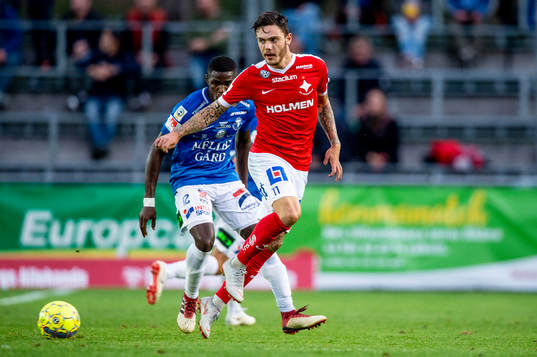 Norrköpings David Moberg Karlsson mot Trelleborgs Kofi
