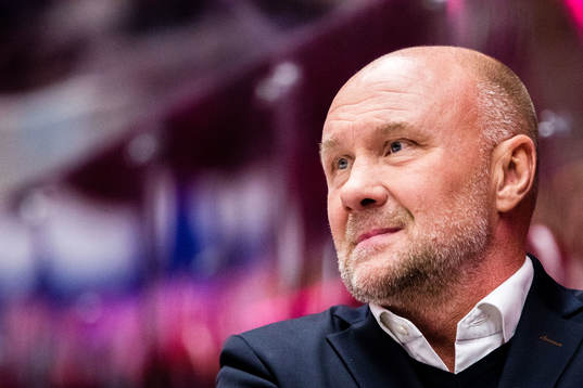 Head coach Peter Andersson  of Malmö Redhawks