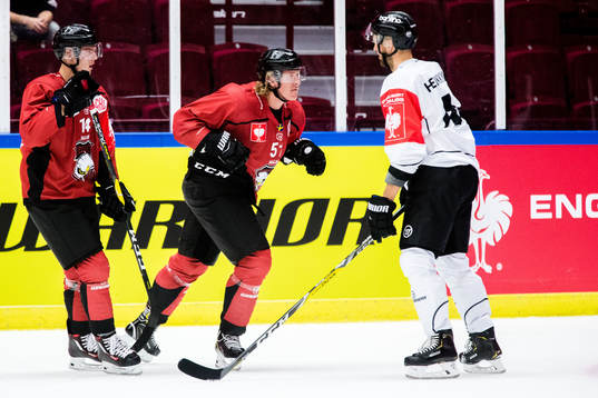 Emil A Sylvegård of Malmö Redhawks and Ilkka Heikkinen of