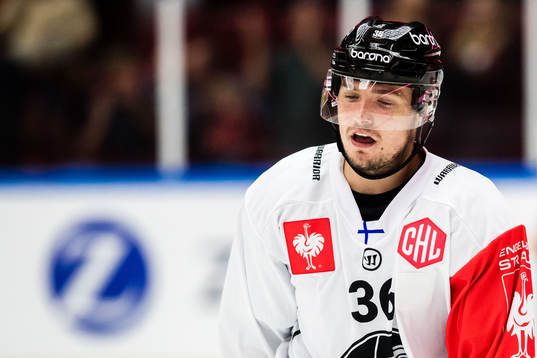 Elmer Eronen of TPS Åbo looks dejected