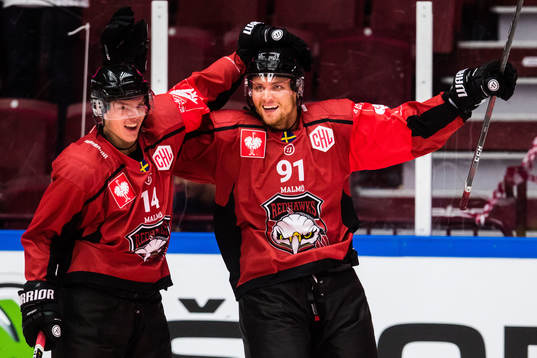 Carl-Johan Lerby and Max Görtz of Malmö Redhawks