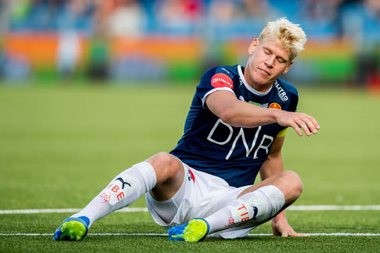 Jakob Glesnes of Strømsgodset looks dejected