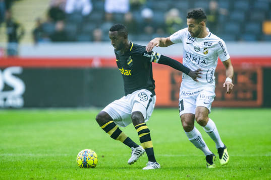 s Henok Goitom och Häckens Mervan Celik