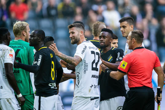 Ett bråk uppstår mellan spelarna