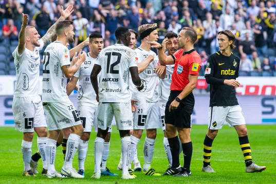 Häckens Rasmus Lindgren , Paulinho, Elohor Ekpolo, Joona
