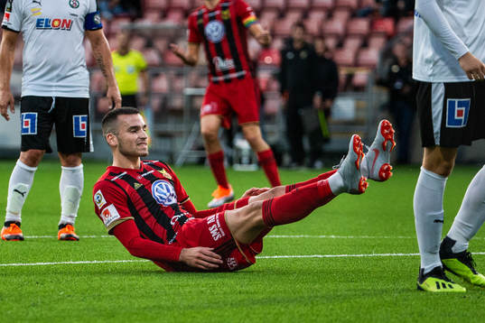 Östersunds Dino Islamovic deppar