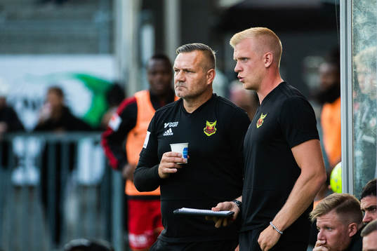 Östersunds tränare Ian Burchnall och målvaktstränare