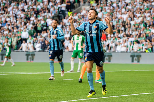 Djurgårdens Kerim Mrabti jublar