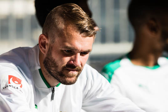 Hammarbys Mads Fenger Nielsen på bänken
