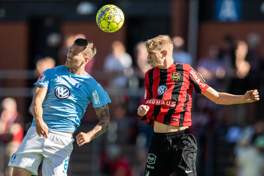 Malmö FFs Arnór Ingvi Traustason och Brommapojkarnas