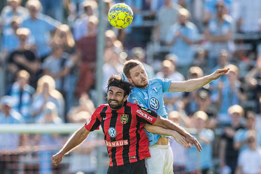 Malmö FFs Lasse Nielsen och Brommapojkarnas Alexander