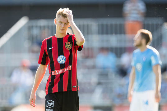 Brommapojkarnas Fritiof Björkén deppar