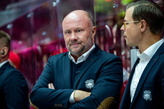 Head coach Peter Andersson of Malmö Redhawks