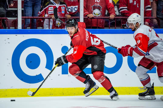 Konstantin Komarek of Malmö Redhawks and Kirill Brikun of