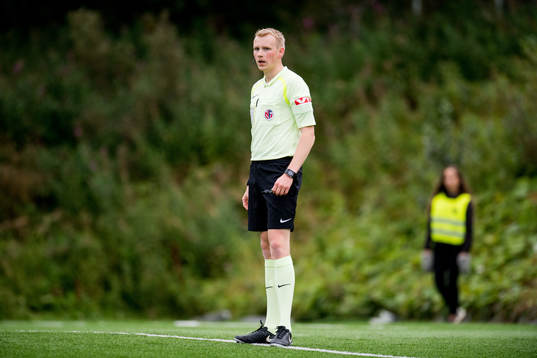 Eivind Bodding, referee