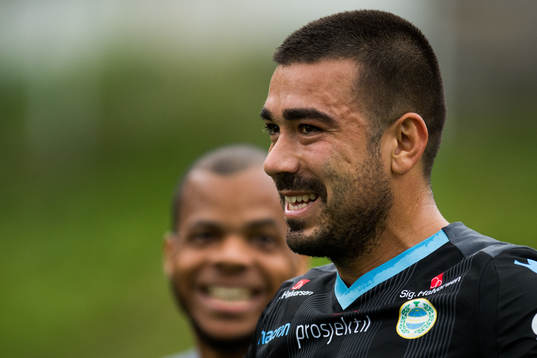 Sanel Kapidzic of Sandnes Ulf