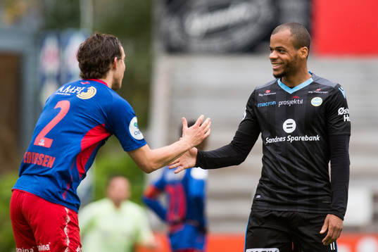 Steffen Skogvang Pedersen of Tromsdalen and Erixon Danso of