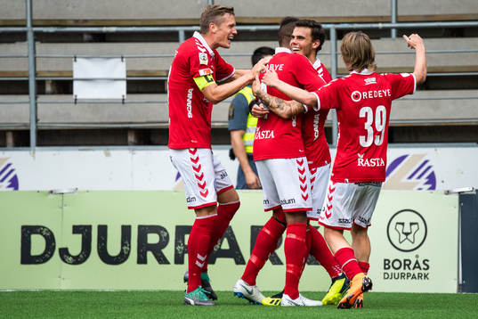 Kalmars Mikael Dyrestam kramas om