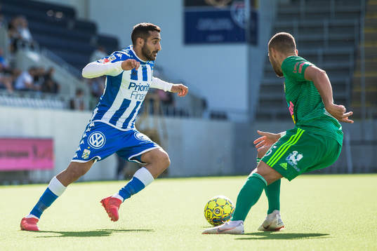 IFK Göteborgs Sargon Abraham och Dalkurds Malkolm Moenza