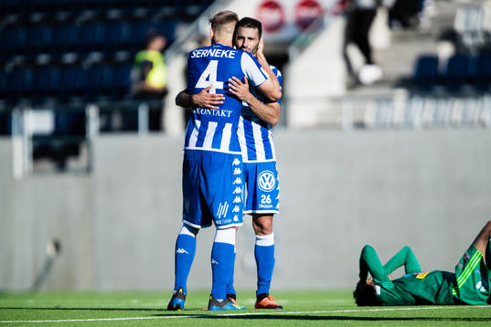 IFK Göteborgs André Calisir och Carl Starfelt tackar