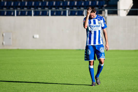 IFK Göteborgs Fredrik Oldrup Jensen deppar