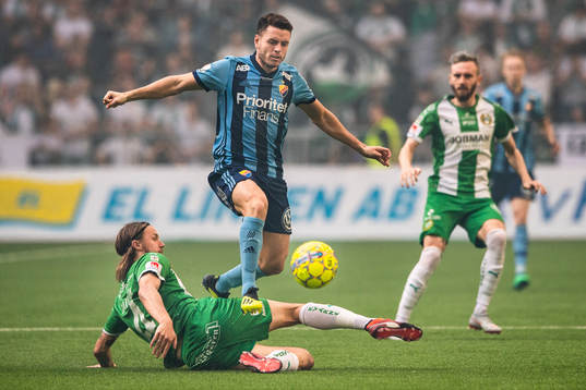 Hammarbys Björn Paulsen och Djurgårdens Haris Radetinac