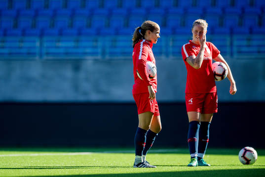 Guro Reiten and Isabell Herlovsen of Norway