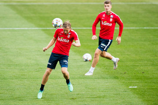 Iver Fossum and Alexander Sørloth of Norway