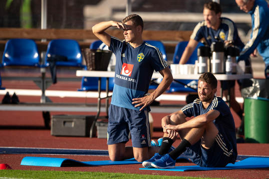 Sveriges Viktor Claesson (v) och Marcus Rohdén (h)