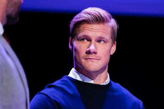 s Simon Önerud