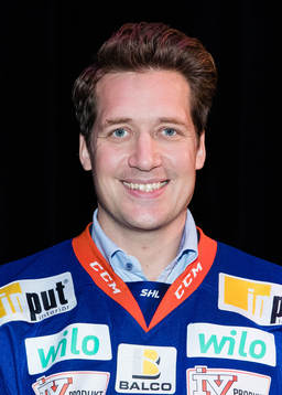 Sam Hallam, tränare Växjö