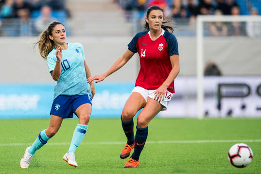 Danielle Van de Donk of Netherlands and Ingrid Syrstad