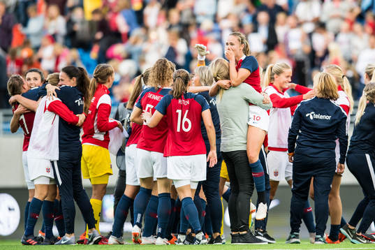 Caroline Graham Hansen of Norway celebrates