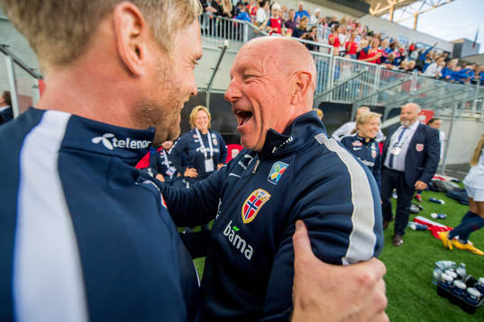 Martin Sjögren, head coach of Norway, and Nils Johan Semb,