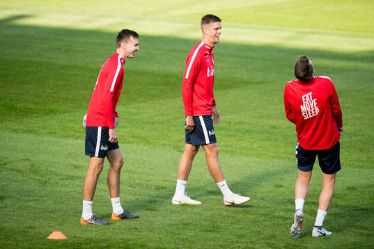 Ole Kristian Selnæs and Markus Henriksen of Norway