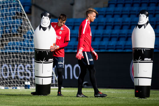 Goalkeeper Rune Almenning Jarstein and goalkeeper Ørjan